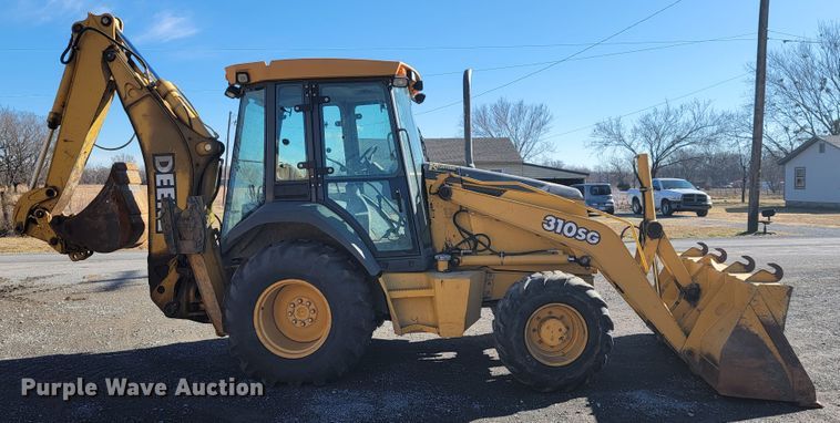 image for item JP9050 2003 John Deere 310SG  backhoe