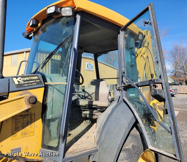 image for item JP9050 2003 John Deere 310SG  backhoe