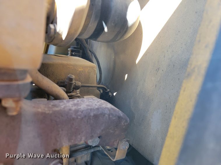 image for item JP9050 2003 John Deere 310SG  backhoe