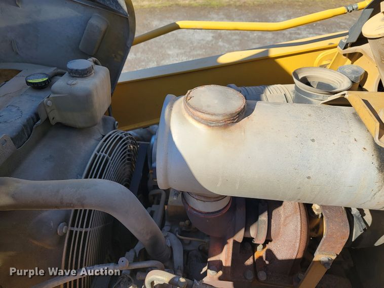 image for item JP9050 2003 John Deere 310SG  backhoe