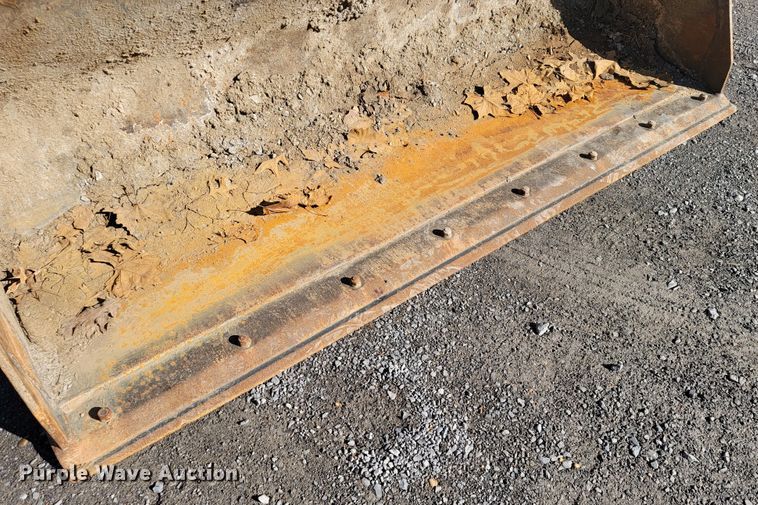 image for item JP9050 2003 John Deere 310SG  backhoe