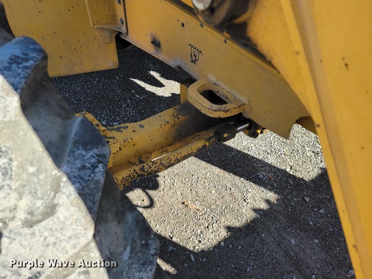 image for item JP9050 2003 John Deere 310SG  backhoe