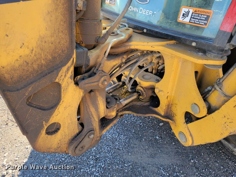image for item JP9050 2003 John Deere 310SG  backhoe