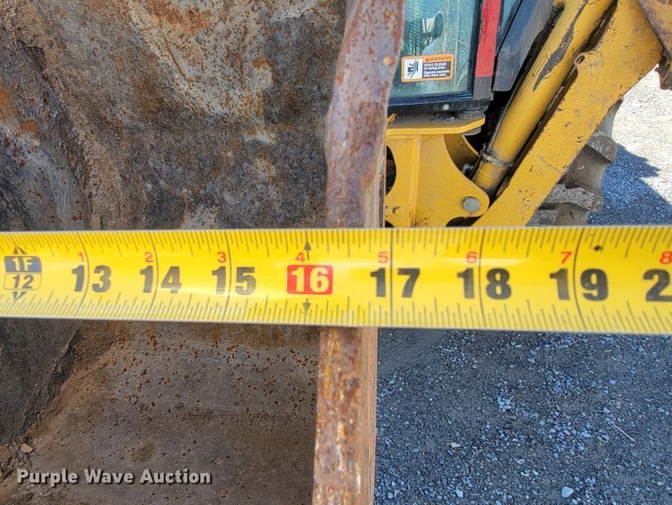 image for item JP9050 2003 John Deere 310SG  backhoe