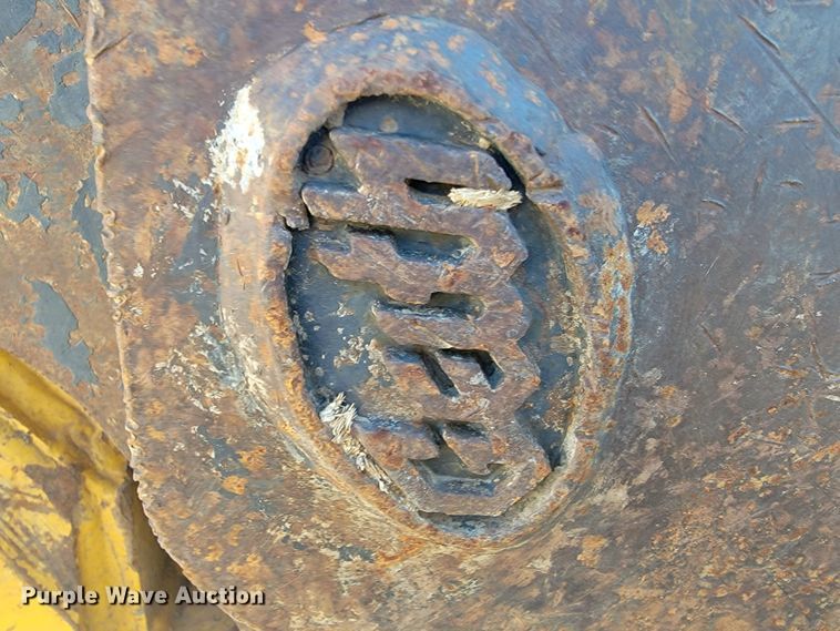 image for item JP9050 2003 John Deere 310SG  backhoe