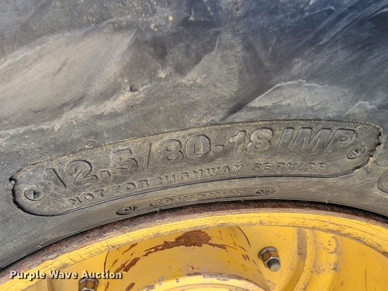 image for item JP9050 2003 John Deere 310SG  backhoe