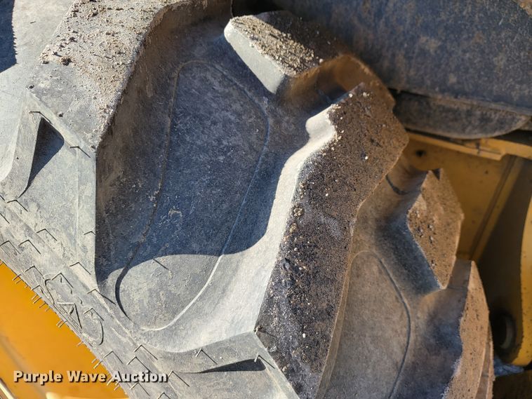 image for item JP9050 2003 John Deere 310SG  backhoe