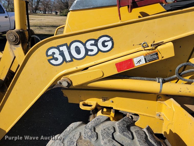 image for item JP9050 2003 John Deere 310SG  backhoe