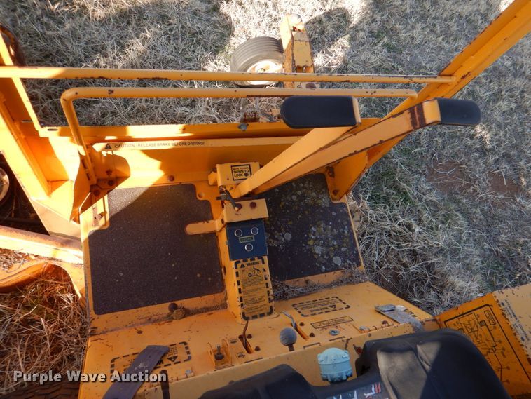 image for item JS9752 Hustler 275  ZTR lawn mower