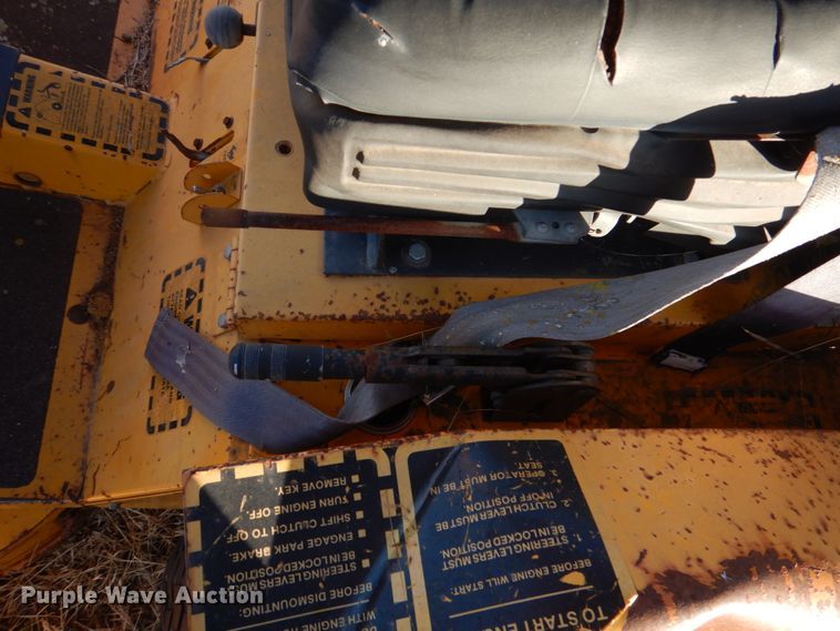 image for item JS9752 Hustler 275  ZTR lawn mower