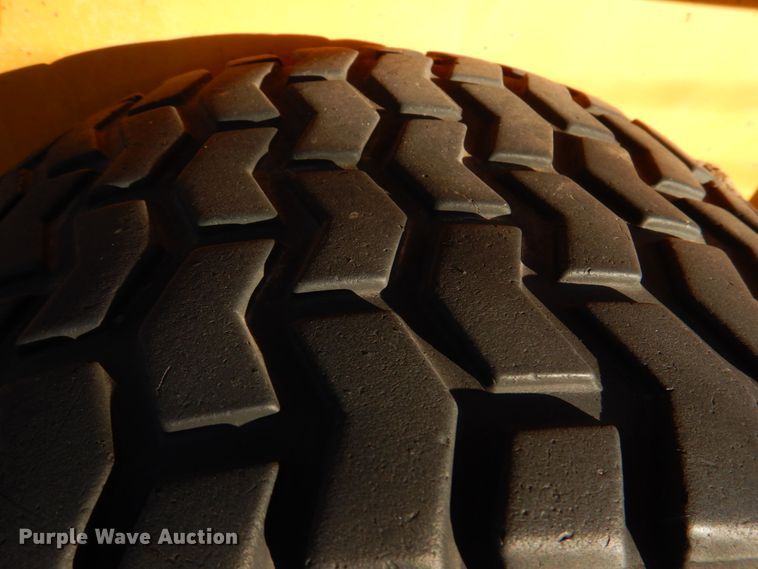 image for item JS9752 Hustler 275  ZTR lawn mower