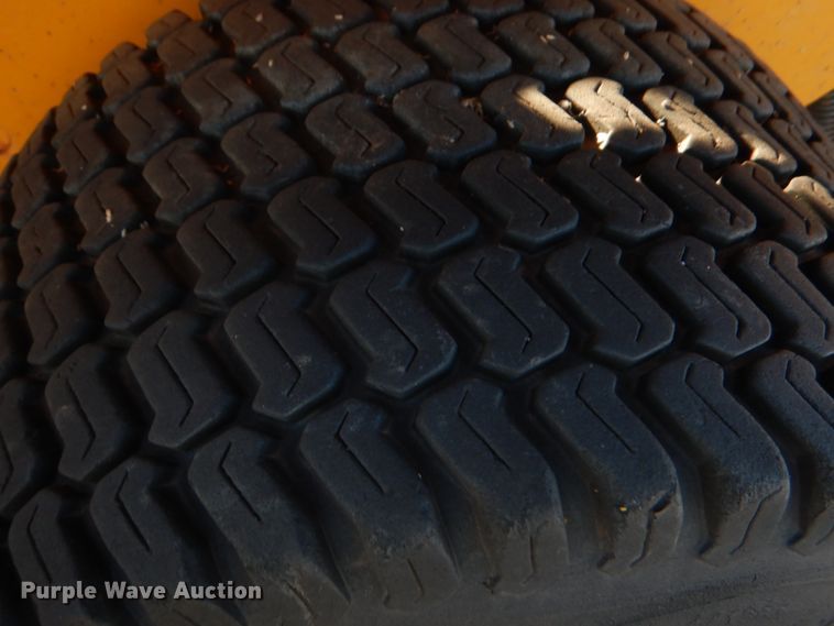 image for item JS9752 Hustler 275  ZTR lawn mower