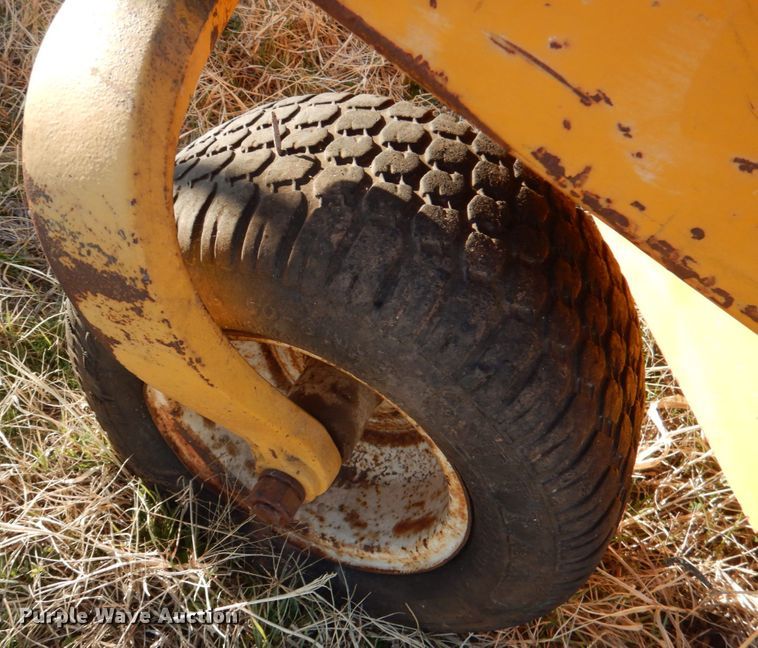 image for item JS9752 Hustler 275  ZTR lawn mower