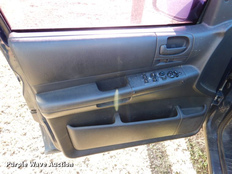 image for item JS9767 2003 Dodge Durango  SUV