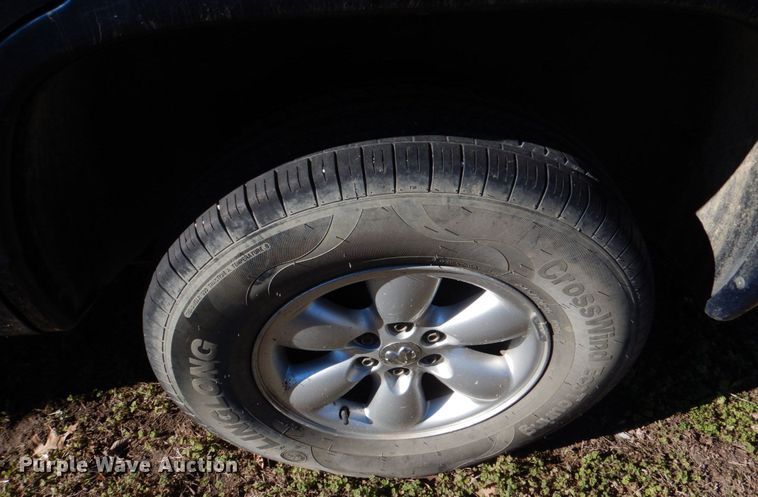 image for item JS9767 2003 Dodge Durango  SUV