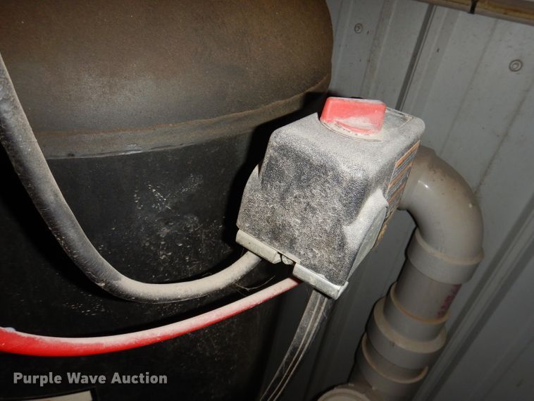 image for item KH9034 1984 Sanborn 500A60  air compressor