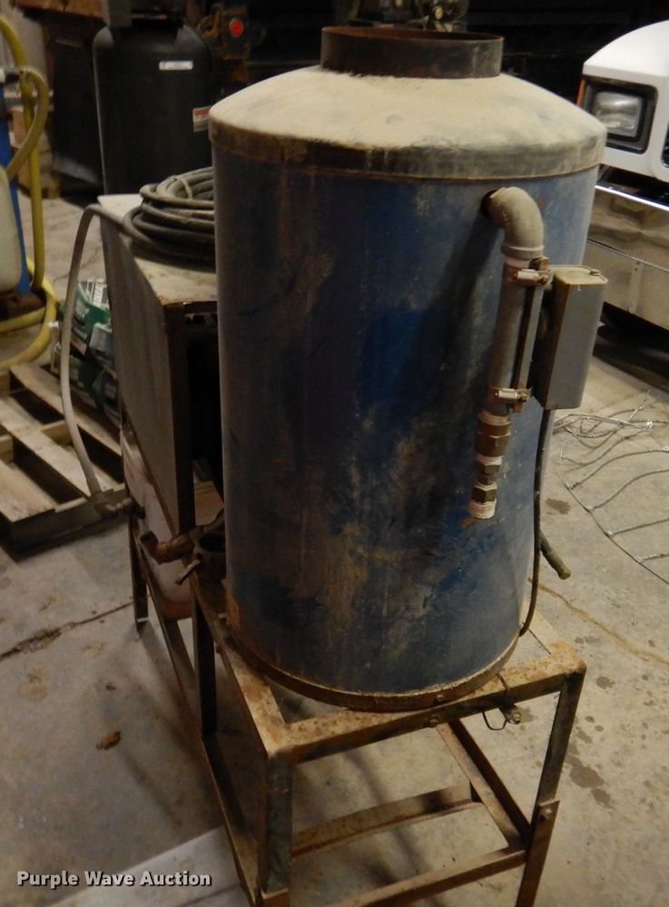 image for item KH9039 Click  pressure washer