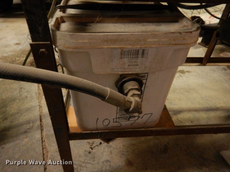 image for item KH9039 Click  pressure washer