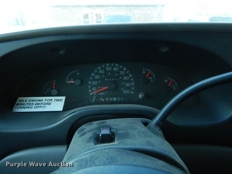 image for item KJ9495 1999 Ford E450  ambulance