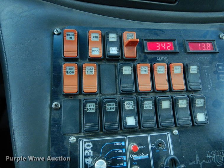 image for item KJ9495 1999 Ford E450  ambulance