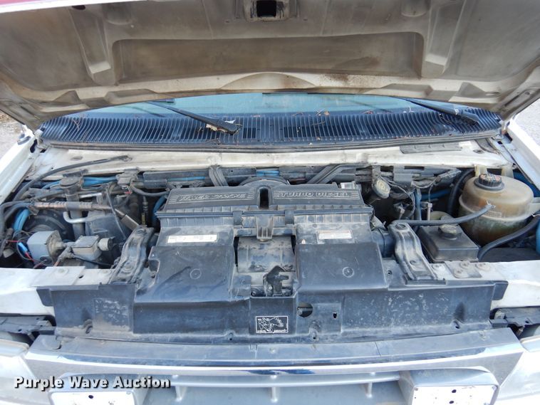 image for item KJ9495 1999 Ford E450  ambulance