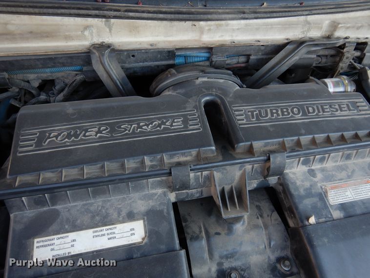 image for item KJ9495 1999 Ford E450  ambulance