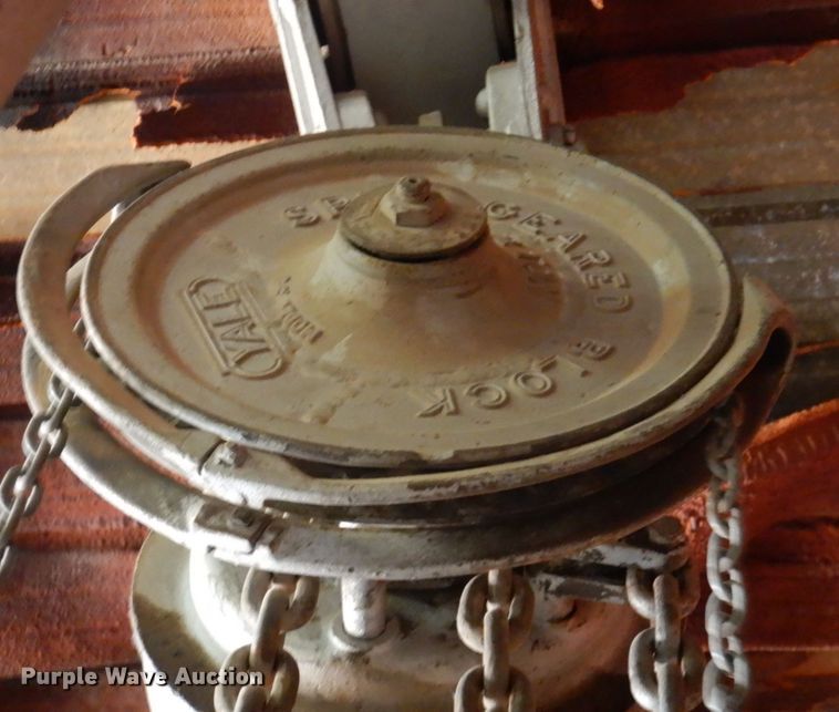 image for item KQ9588 Two ton hoist