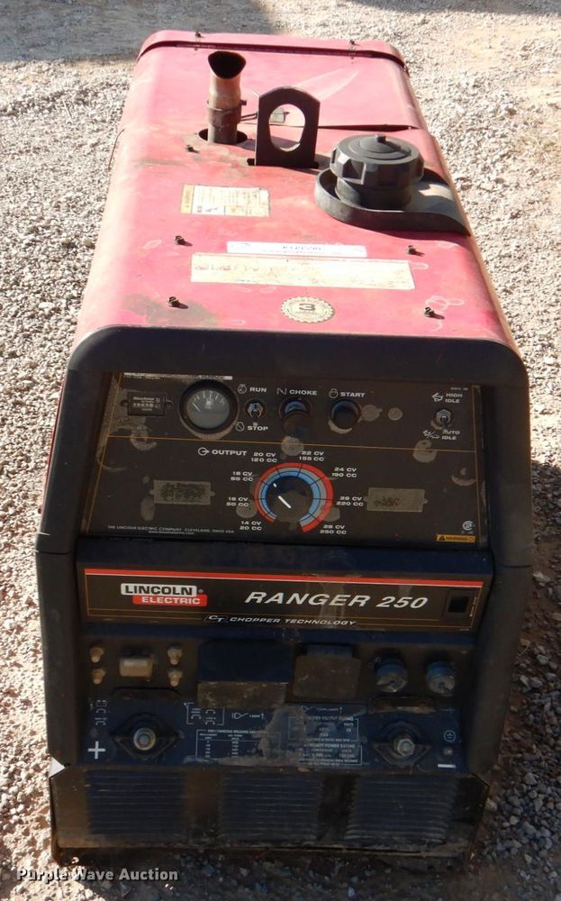 image for item KQ9590 Lincoln Ranger 250  welder