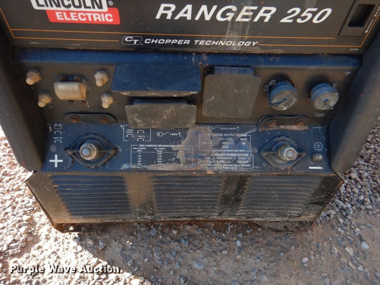 image for item KQ9590 Lincoln Ranger 250  welder