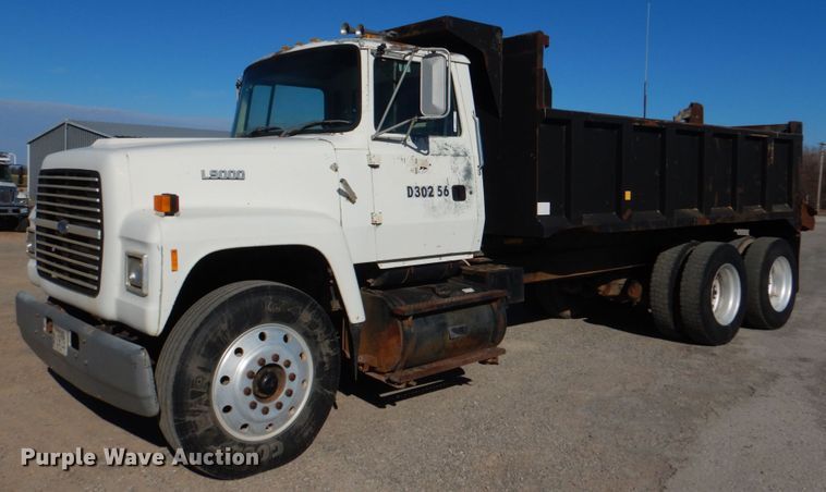 image for item KQ9591 1991 Ford L9000  dump truck