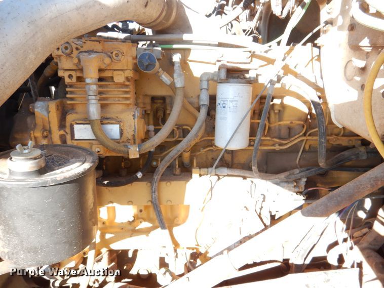 image for item KQ9591 1991 Ford L9000  dump truck