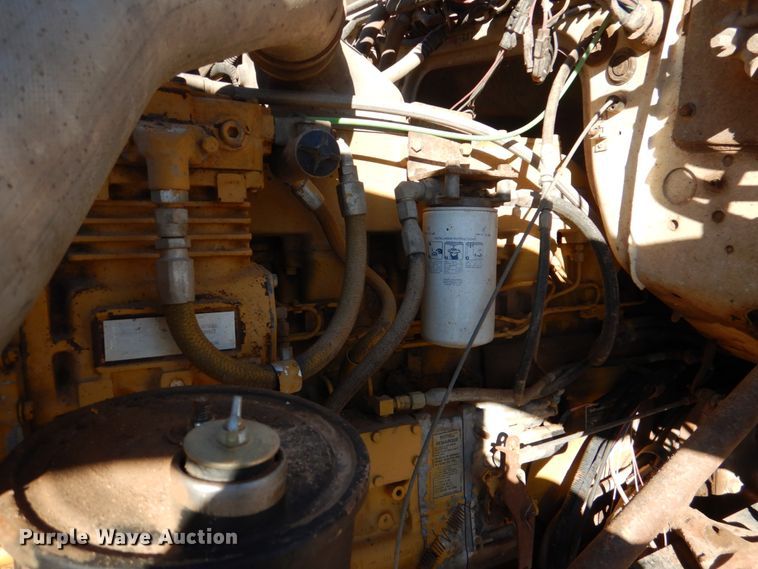 image for item KQ9591 1991 Ford L9000  dump truck