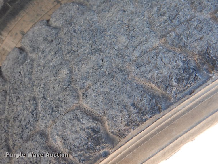 image for item KQ9591 1991 Ford L9000  dump truck