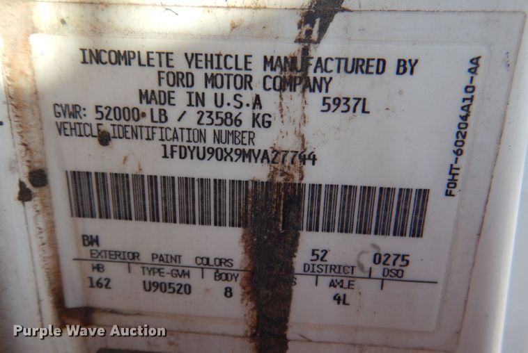 image for item KQ9591 1991 Ford L9000  dump truck