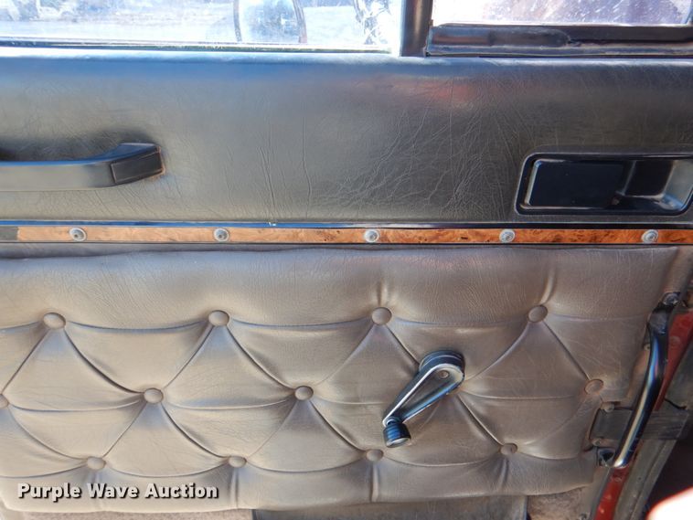 image for item KQ9592 1993 International 9200  dump truck