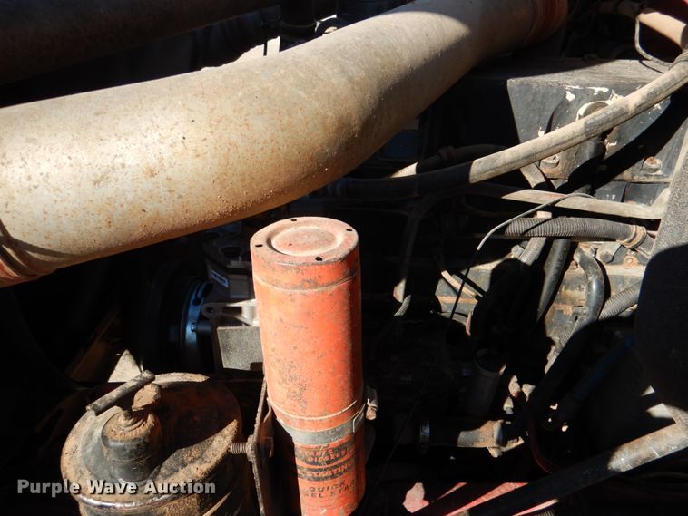 image for item KQ9592 1993 International 9200  dump truck