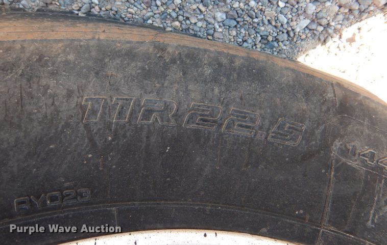 image for item KQ9592 1993 International 9200  dump truck