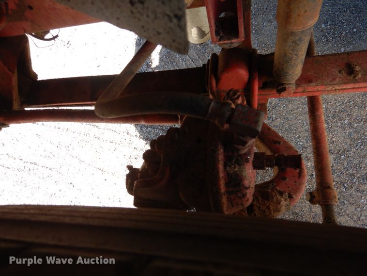 image for item KQ9592 1993 International 9200  dump truck