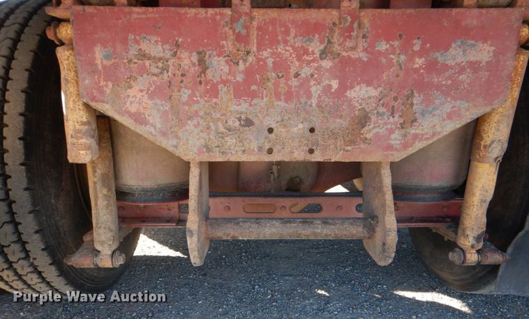 image for item KQ9592 1993 International 9200  dump truck