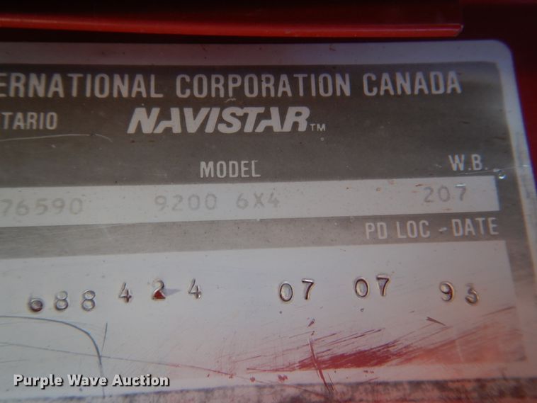 image for item KQ9592 1993 International 9200  dump truck