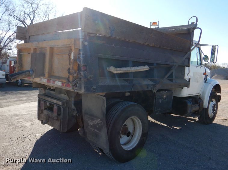 image for item KQ9593 1993 International 4700  dump truck