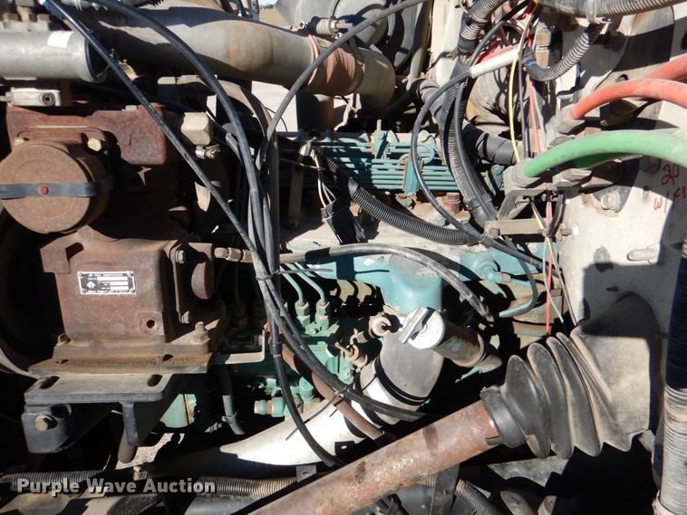 image for item KQ9593 1993 International 4700  dump truck