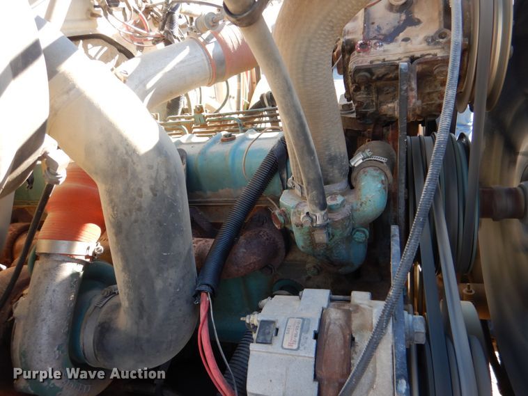 image for item KQ9593 1993 International 4700  dump truck