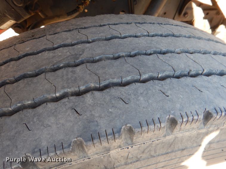 image for item KQ9593 1993 International 4700  dump truck