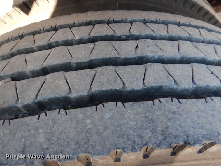 image for item KQ9593 1993 International 4700  dump truck