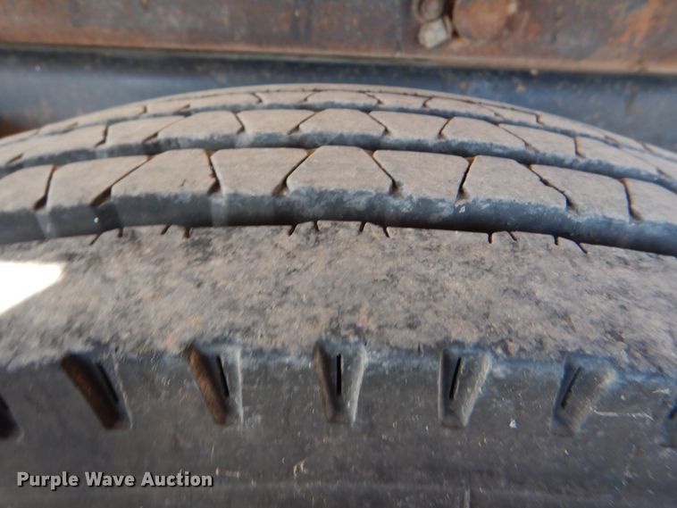 image for item KQ9593 1993 International 4700  dump truck