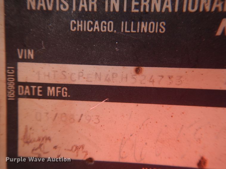 image for item KQ9593 1993 International 4700  dump truck