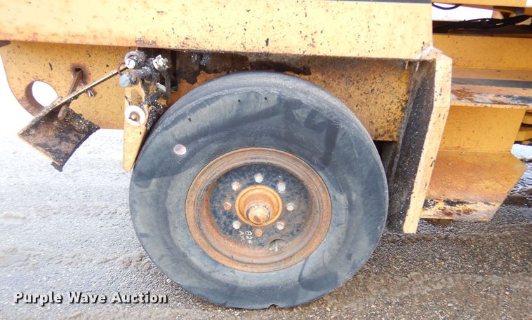 image for item KS9299 Rosco TRU-PAC 915  pneumatic roller