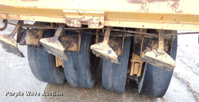 image for item KS9299 Rosco TRU-PAC 915  pneumatic roller