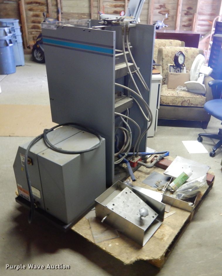 image for item KS9309 Carver 3895  heated laboratory press